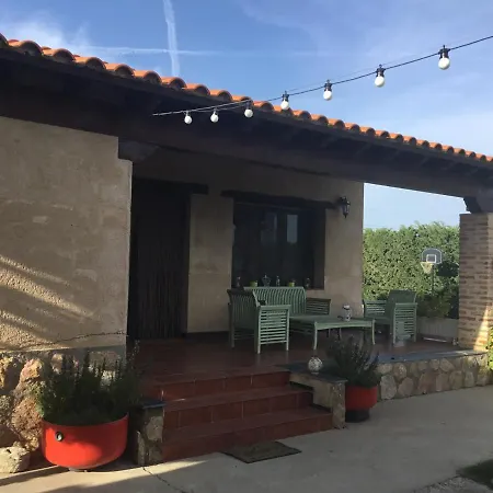 Refugio Con Casitas Infantiles Zamora Exterior photo